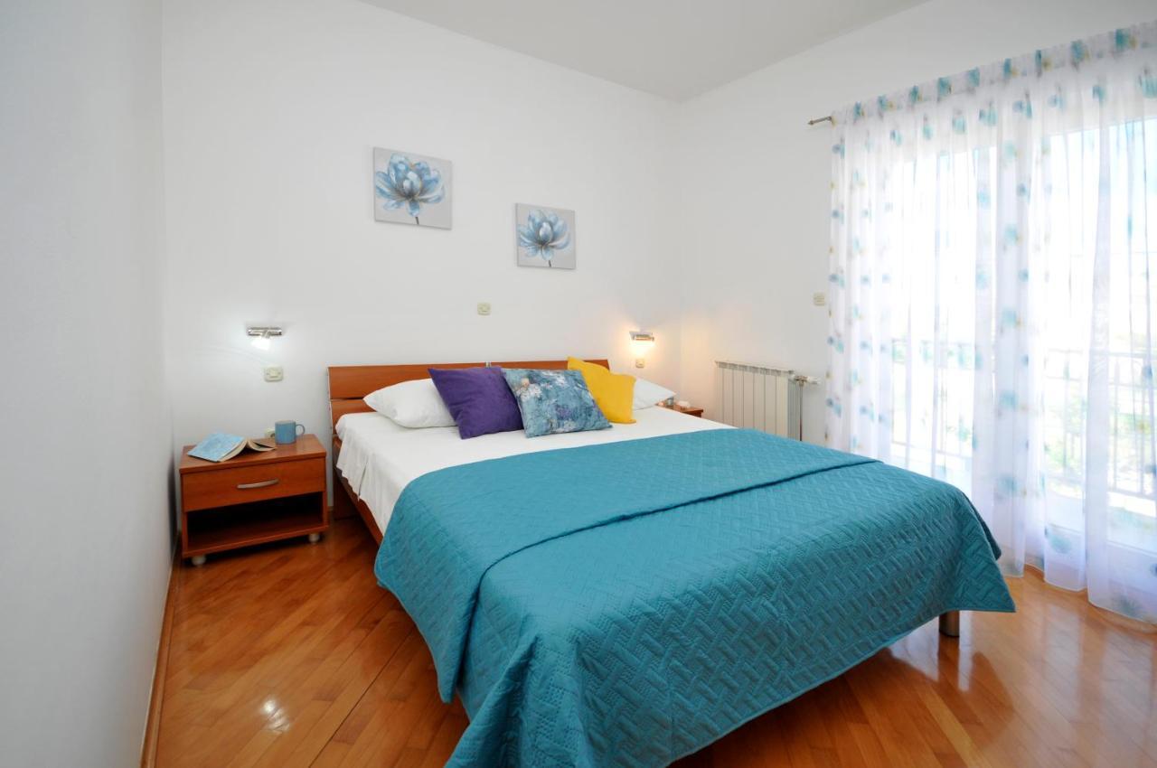 Apartments Roza Trogir Exterior photo
