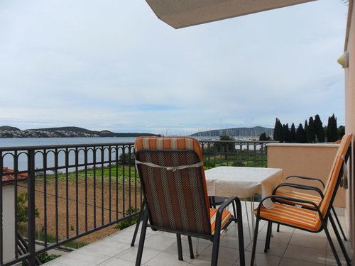 Apartments Roza Trogir Exterior photo